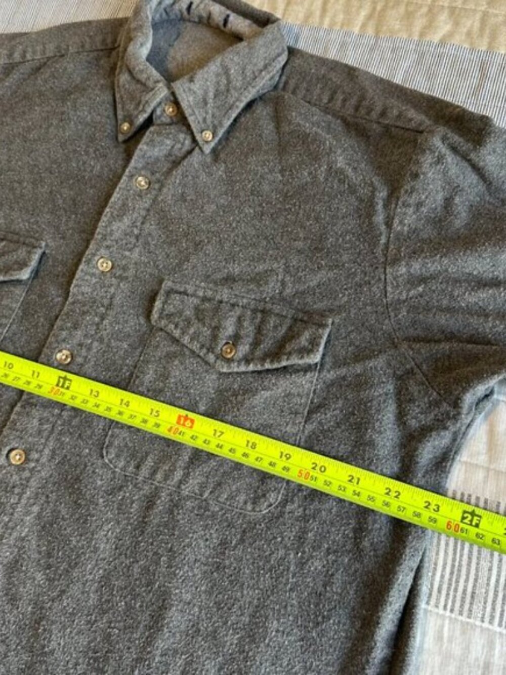 Men's Gray Casual Button-Down Shirt - Classic Long Sleeve - Picture 3 of 4